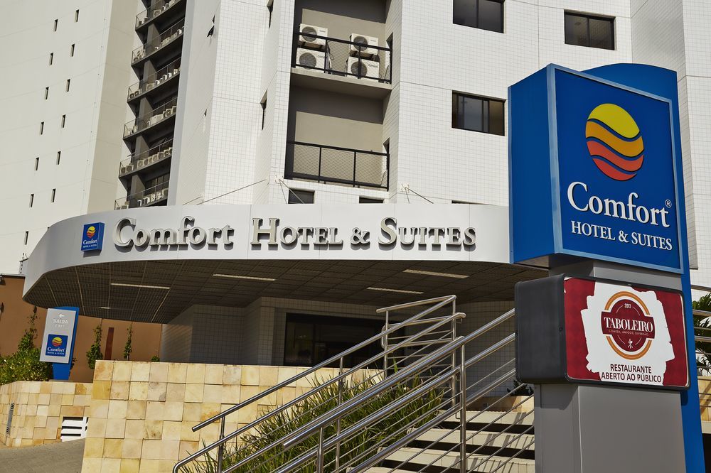 Hotel Comfort & 4*